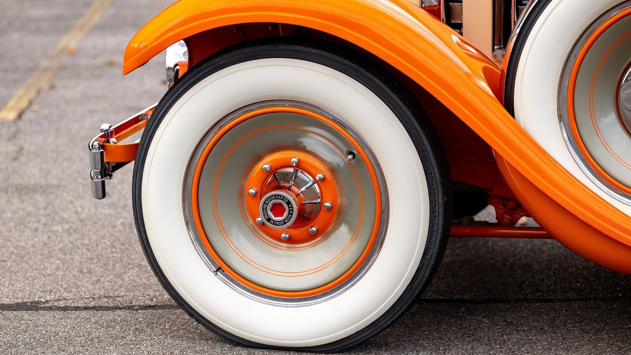 1929 Packard 640 Custom Eight Runabout