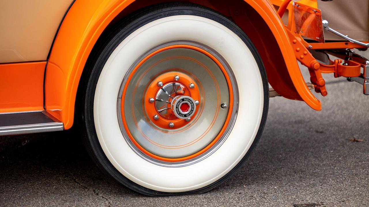 1929 Packard 640 Custom Eight Runabout