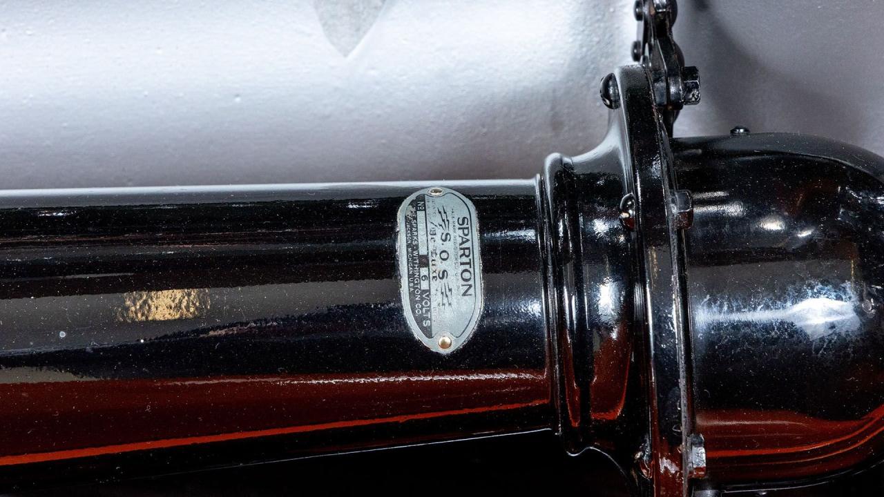 1929 Packard 640 Custom Eight Runabout