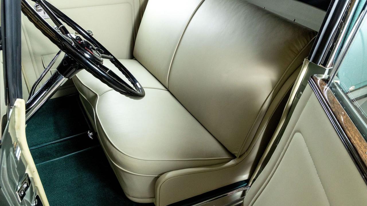 1931 Cadillac Series 355A V-8 Fleetwood Convertible Coupe