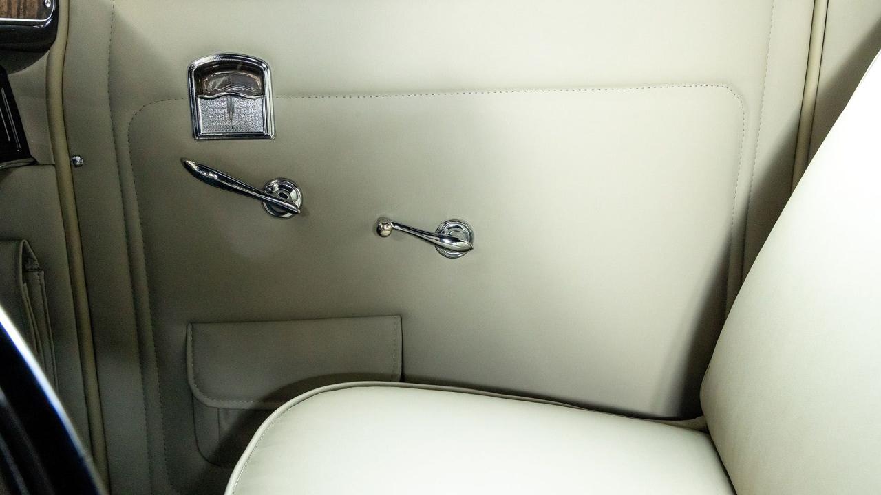 1931 Cadillac Series 355A V-8 Fleetwood Convertible Coupe