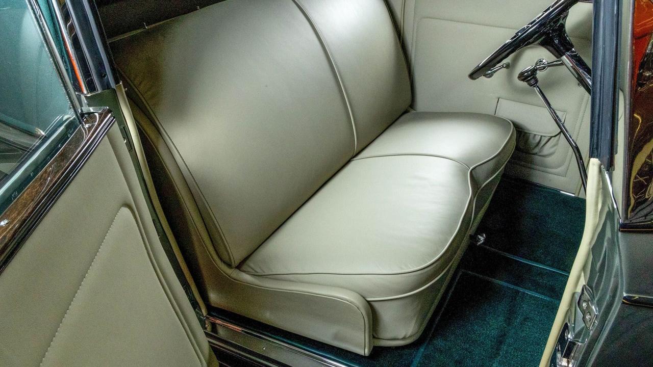 1931 Cadillac Series 355A V-8 Fleetwood Convertible Coupe