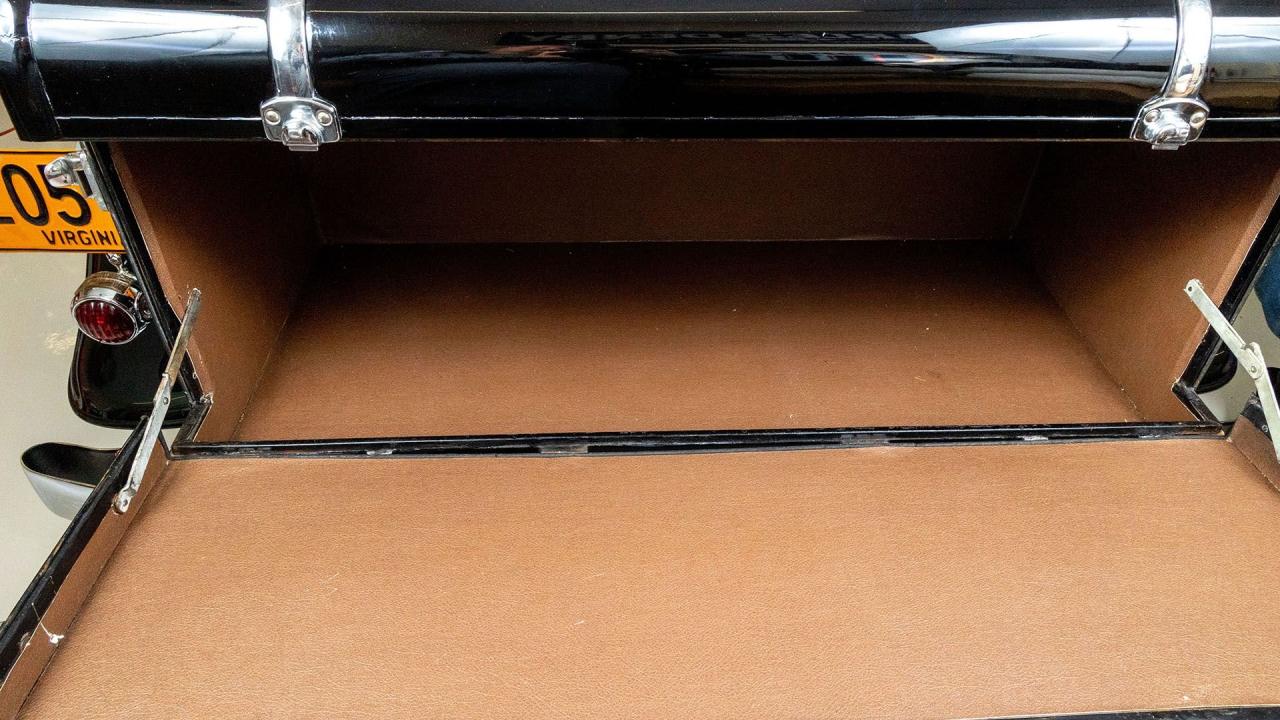 1931 Cadillac Series 355A V-8 Fleetwood Convertible Coupe