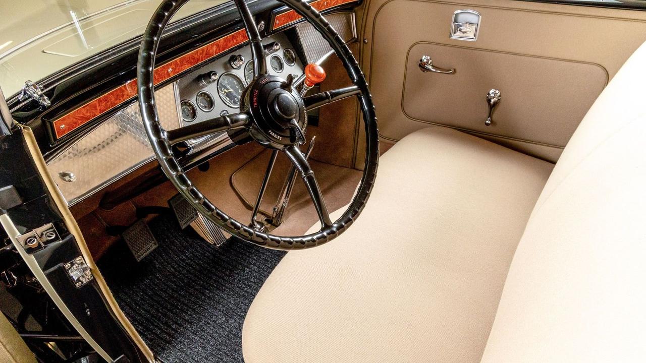 1931 Cadillac Series 452A V-16 Fleetwood Convertible Coupe