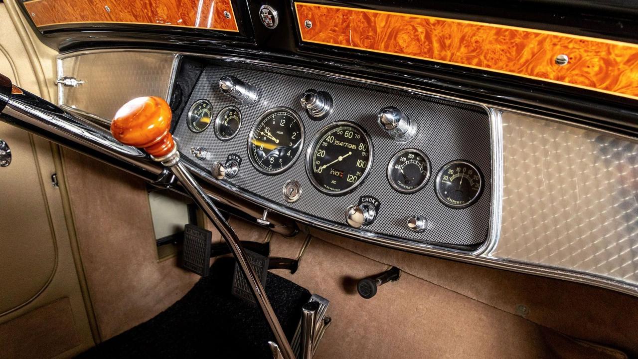 1931 Cadillac Series 452A V-16 Fleetwood Convertible Coupe