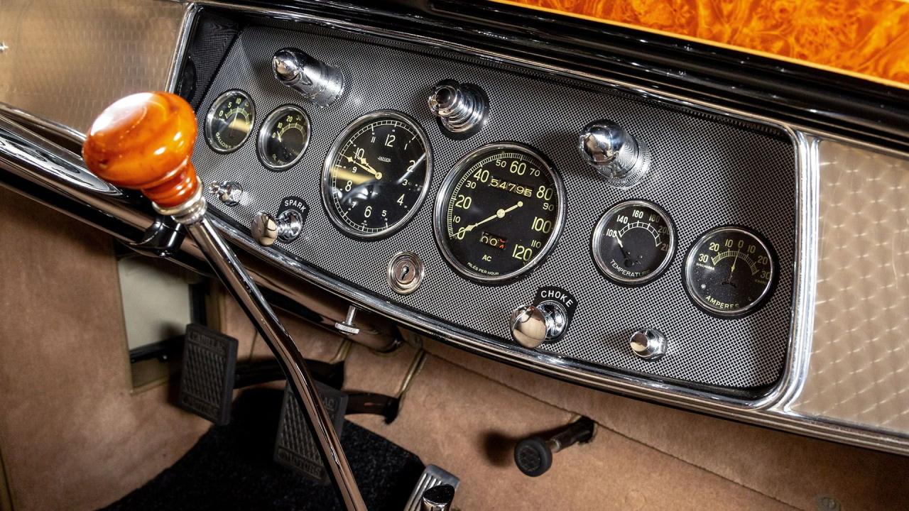 1931 Cadillac Series 452A V-16 Fleetwood Convertible Coupe