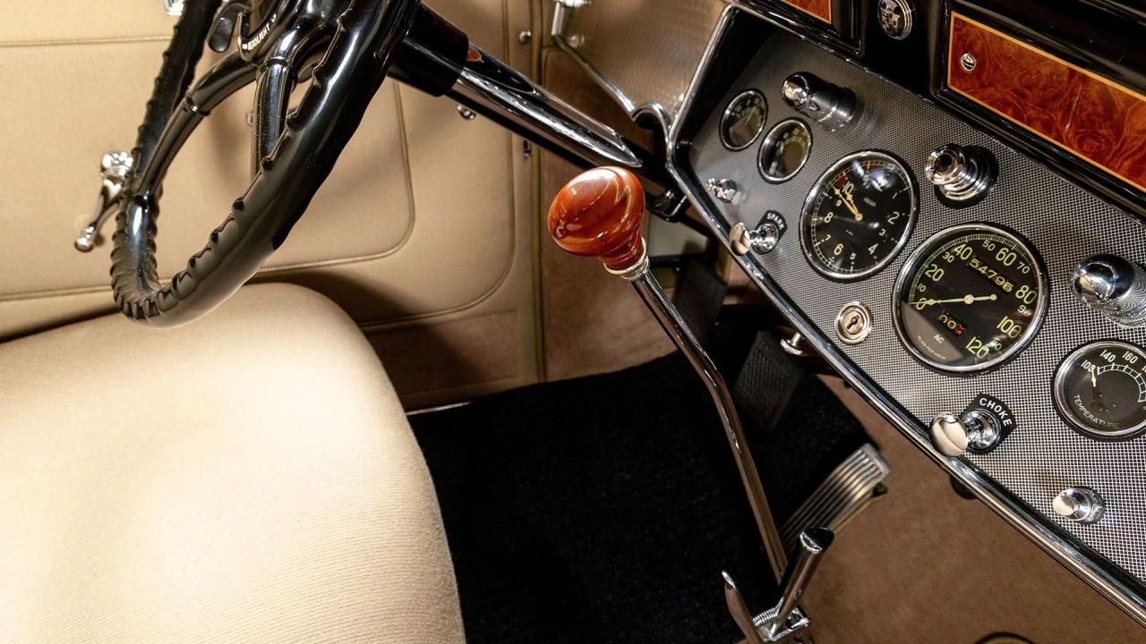 1931 Cadillac Series 452A V-16 Fleetwood Convertible Coupe