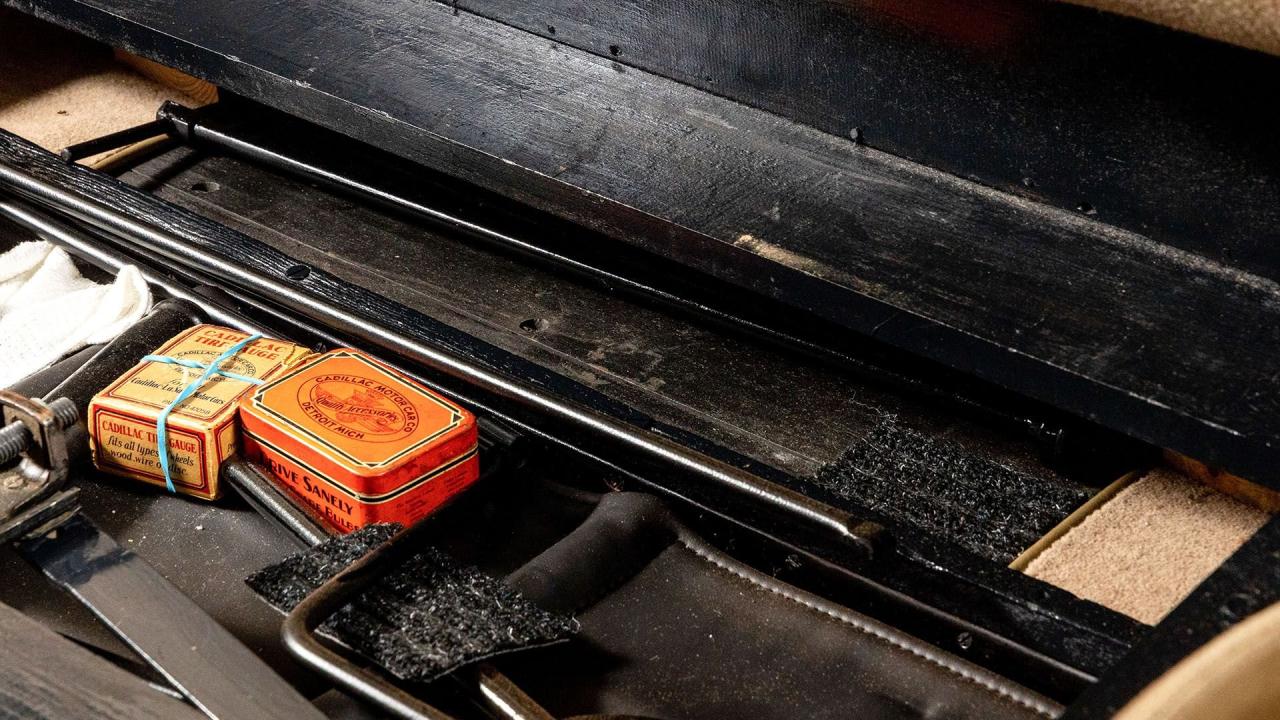 1931 Cadillac Series 452A V-16 Fleetwood Convertible Coupe