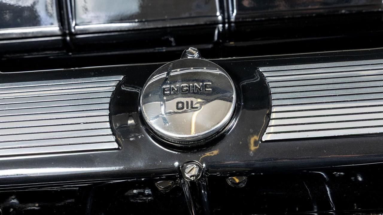 1931 Cadillac Series 452A V-16 Fleetwood Convertible Coupe