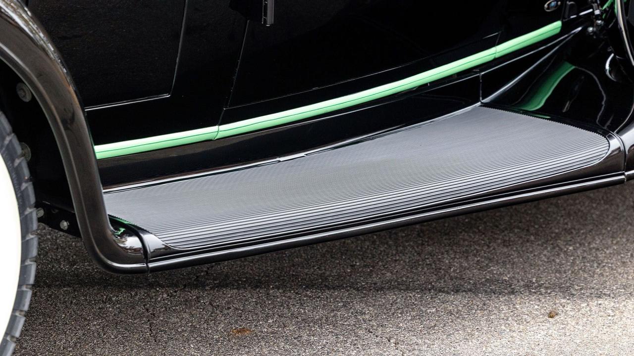 1933 LaSalle Series 345C V-8 Convertible Coupe