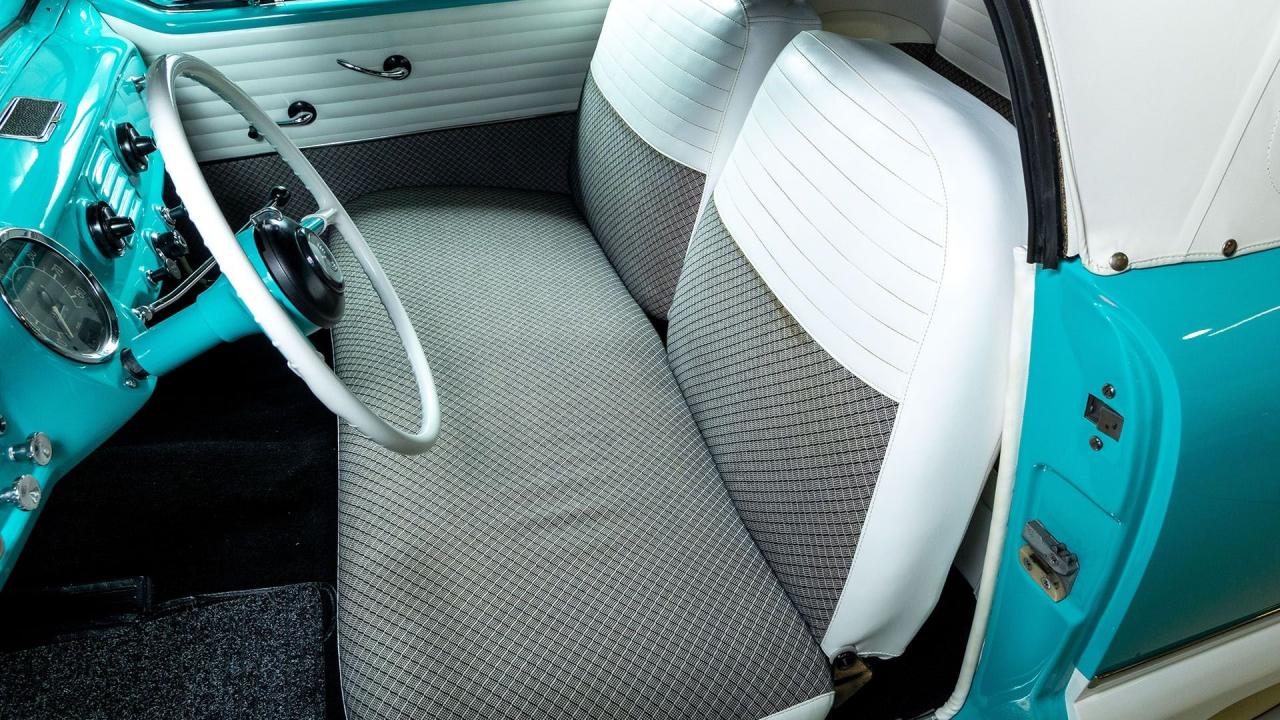 1960 Nash Metropolitan 1500 Convertible