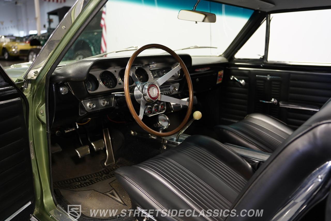 1964 Pontiac GTO Tri Power