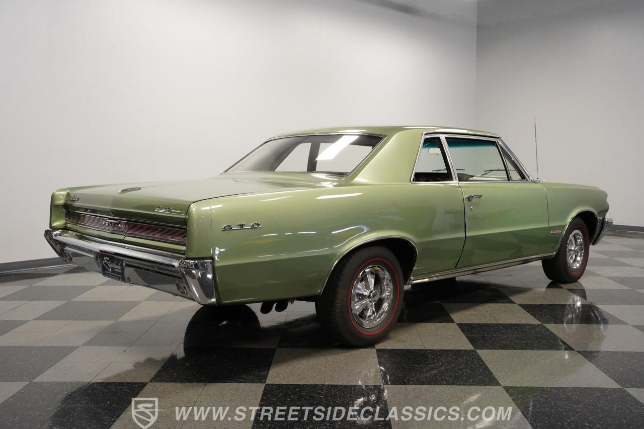 1964 Pontiac GTO Tri Power