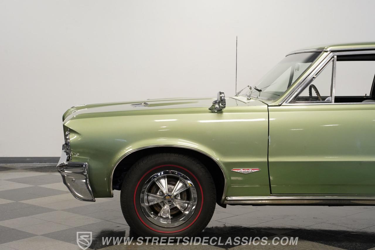 1964 Pontiac GTO Tri Power