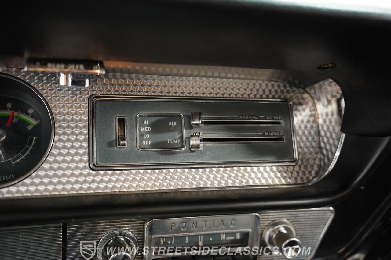 1964 Pontiac GTO Tri Power