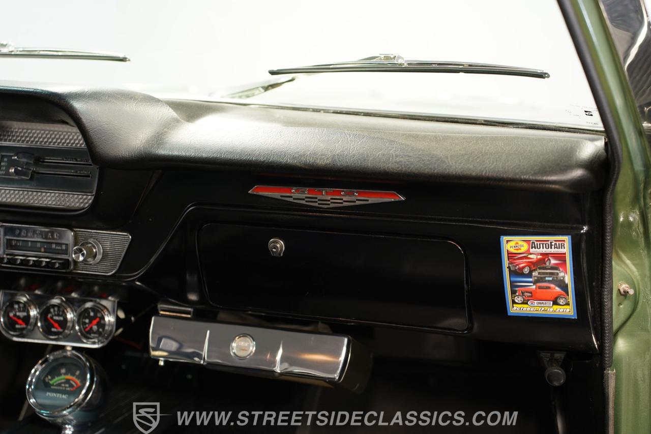 1964 Pontiac GTO Tri Power