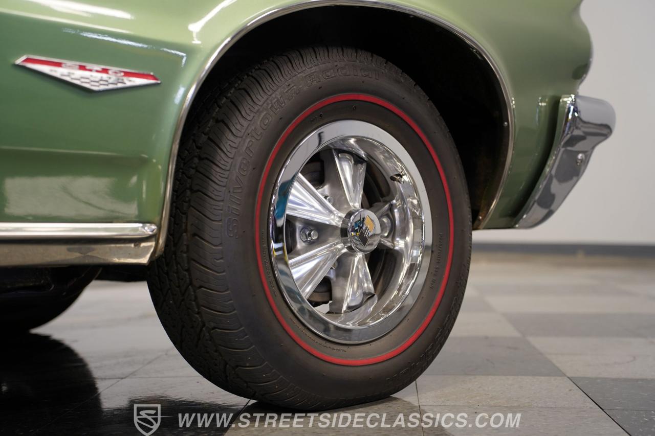1964 Pontiac GTO Tri Power