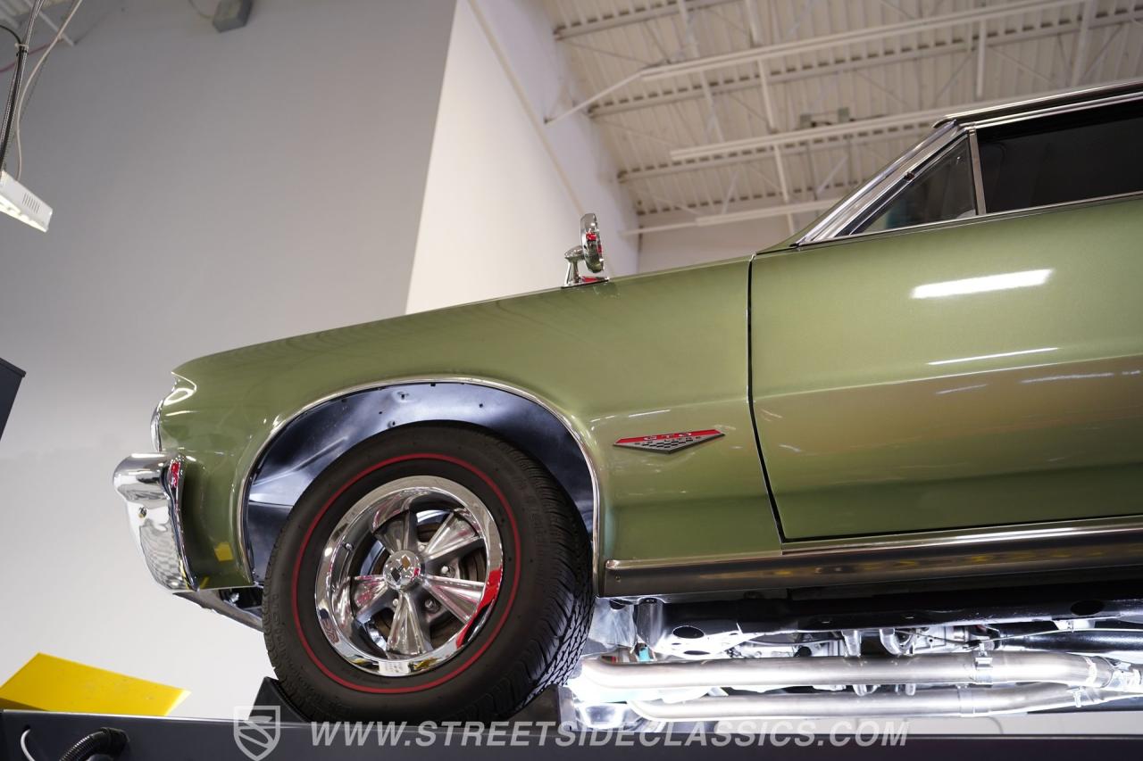 1964 Pontiac GTO Tri Power