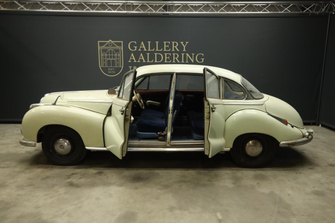 1956 BMW 502 V8 Sedan &ldquo;Barockengel&rdquo; Trade-in-car