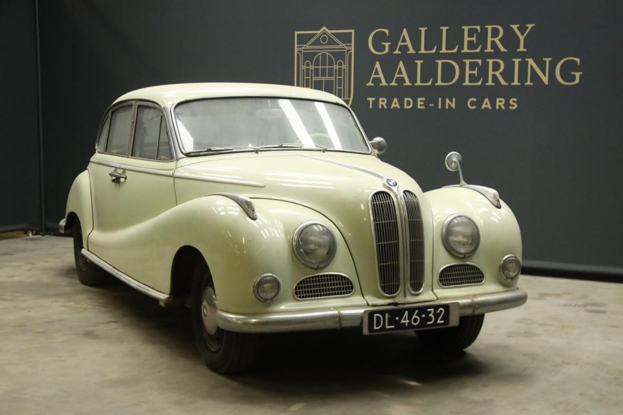 1956 BMW 502 V8 Sedan &ldquo;Barockengel&rdquo; Trade-in-car