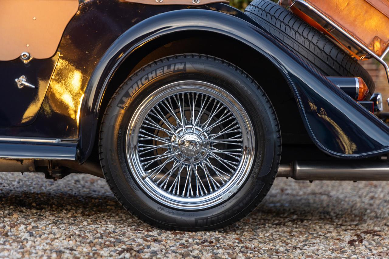 1998 Morgan Plus 8 4.6i &ldquo; in Lancia Blue&rdquo;