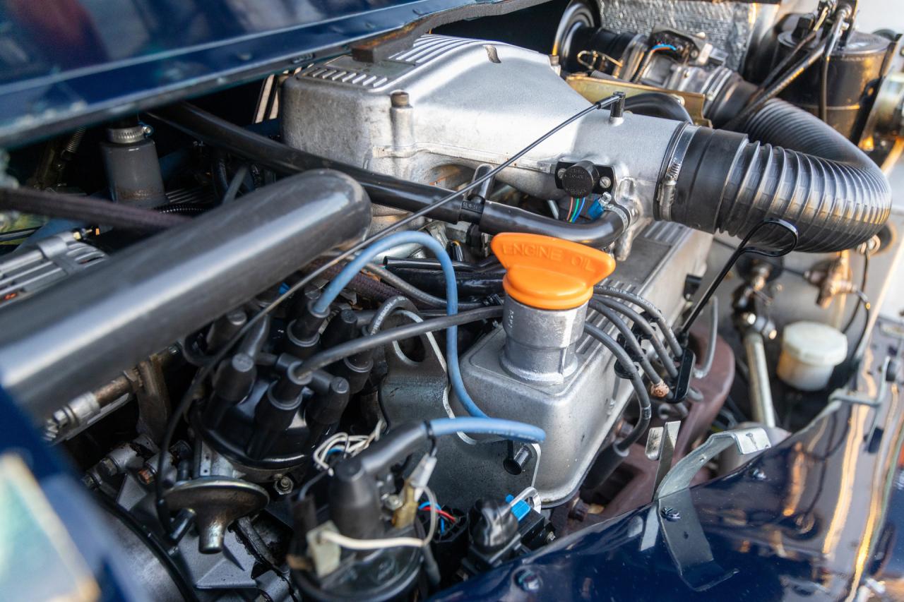 1998 Morgan Plus 8 4.6i &ldquo; in Lancia Blue&rdquo;