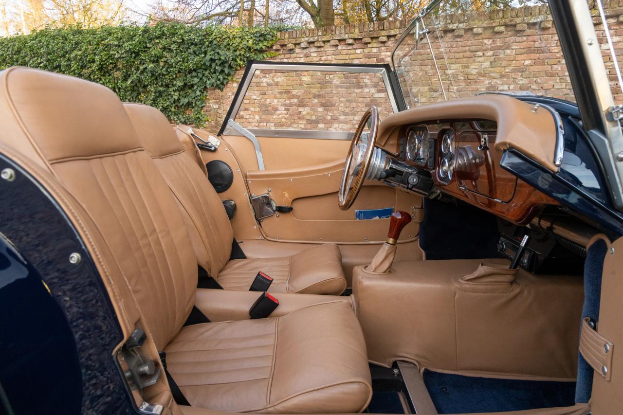 1998 Morgan Plus 8 4.6i &ldquo; in Lancia Blue&rdquo;