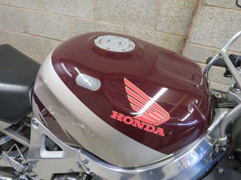 1995 Honda CBR900RR-T SC28 FIREBLADE