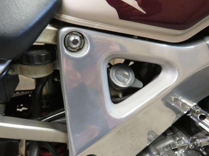 1995 Honda CBR900RR-T SC28 FIREBLADE