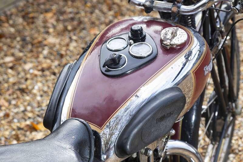 1938 Triumph TIGER 70 ZH DELUX