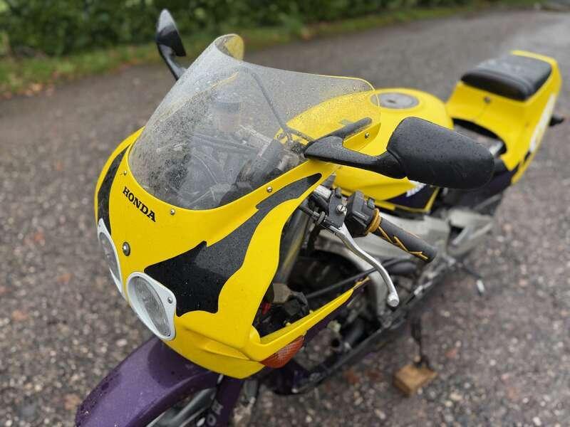 1988 Honda CBR400R NC23