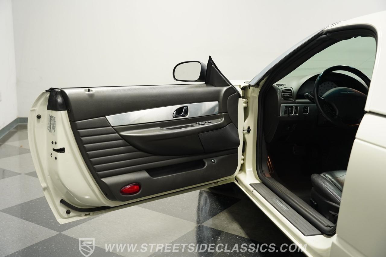 2002 Ford Thunderbird