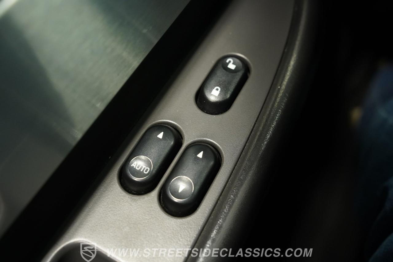 2002 Ford Thunderbird