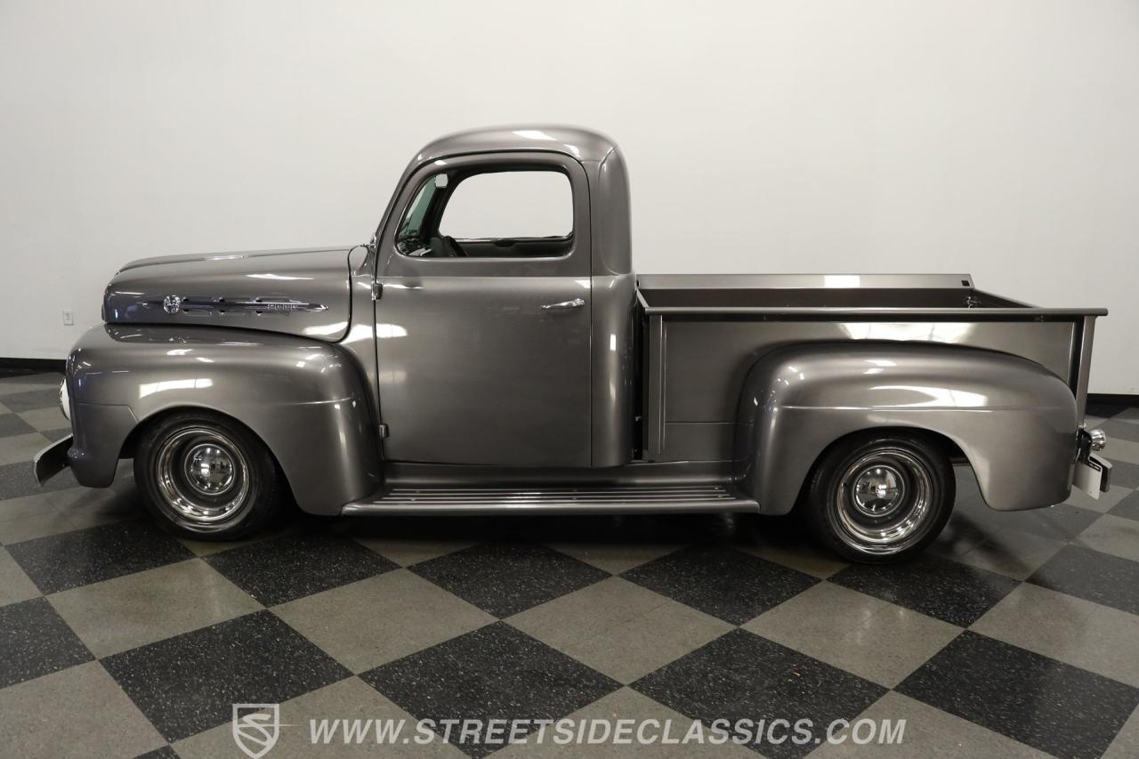 1952 Ford F-1 Restomod