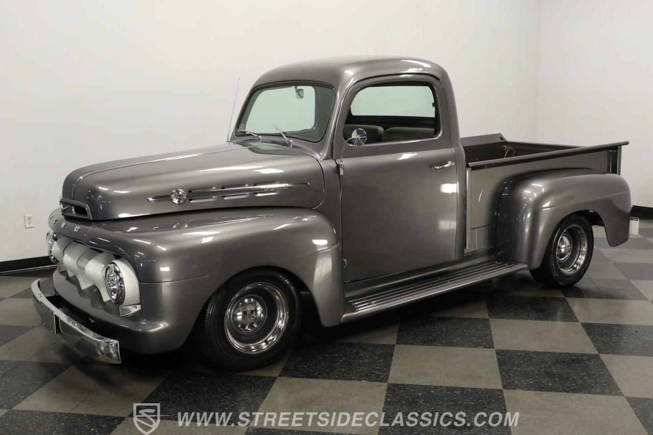 1952 Ford F-1 Restomod