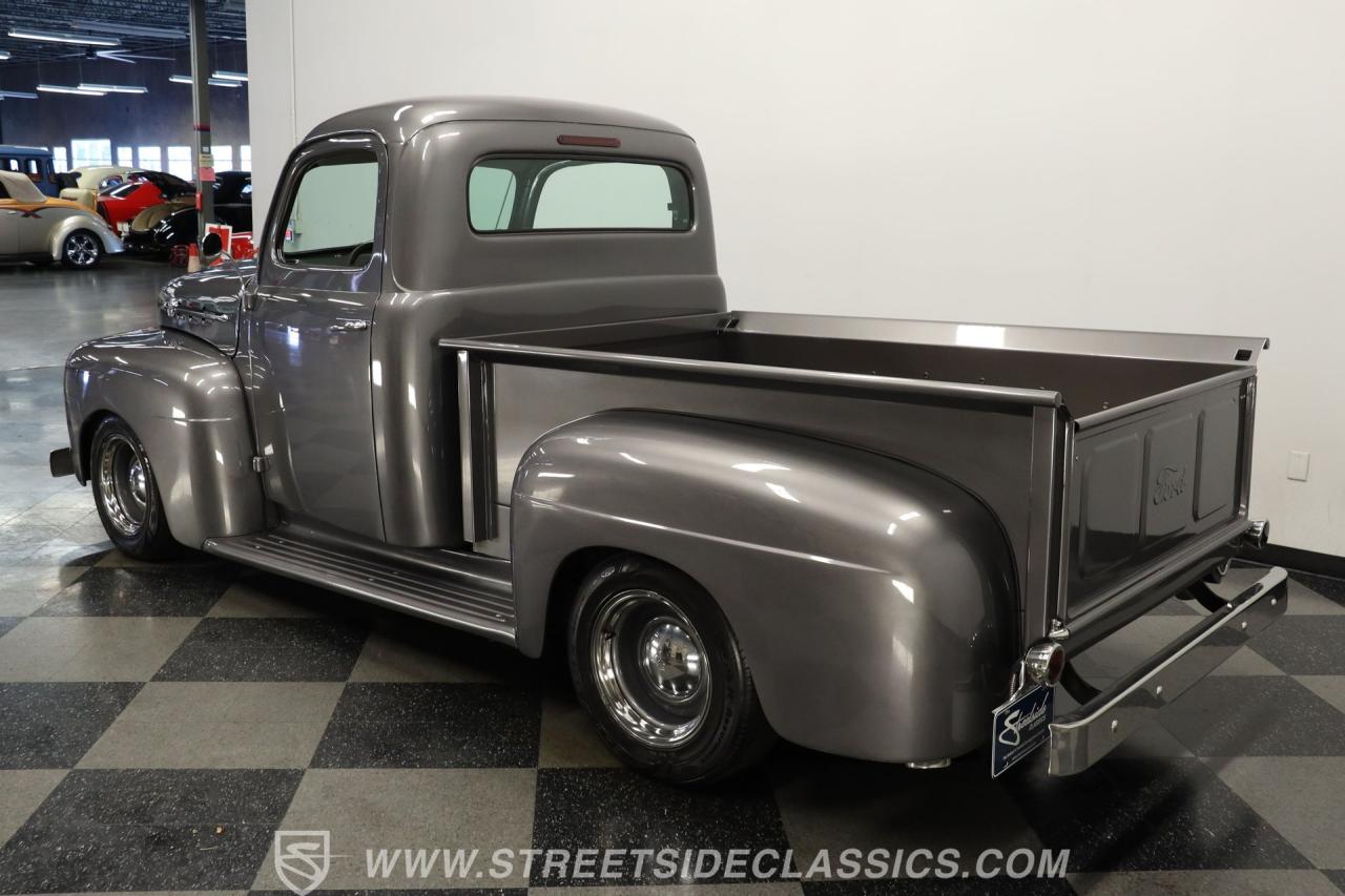 1952 Ford F-1 Restomod