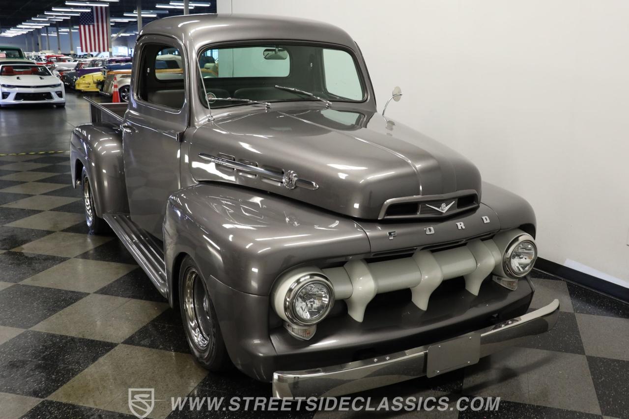 1952 Ford F-1 Restomod