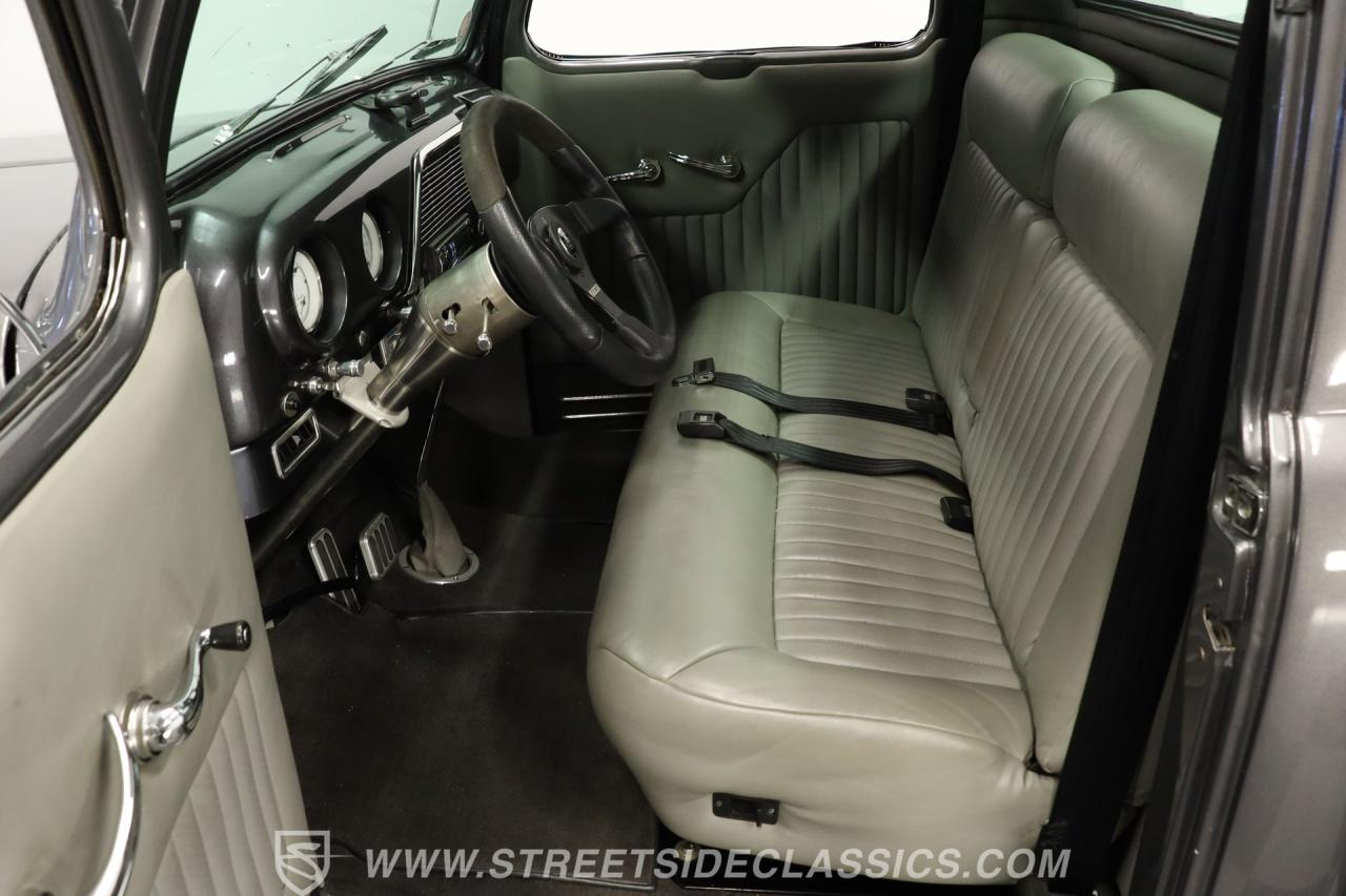 1952 Ford F-1 Restomod