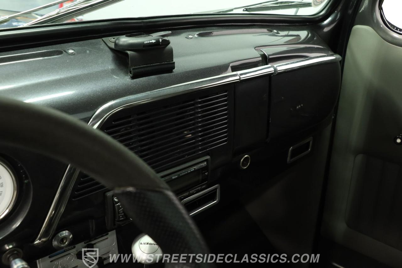 1952 Ford F-1 Restomod