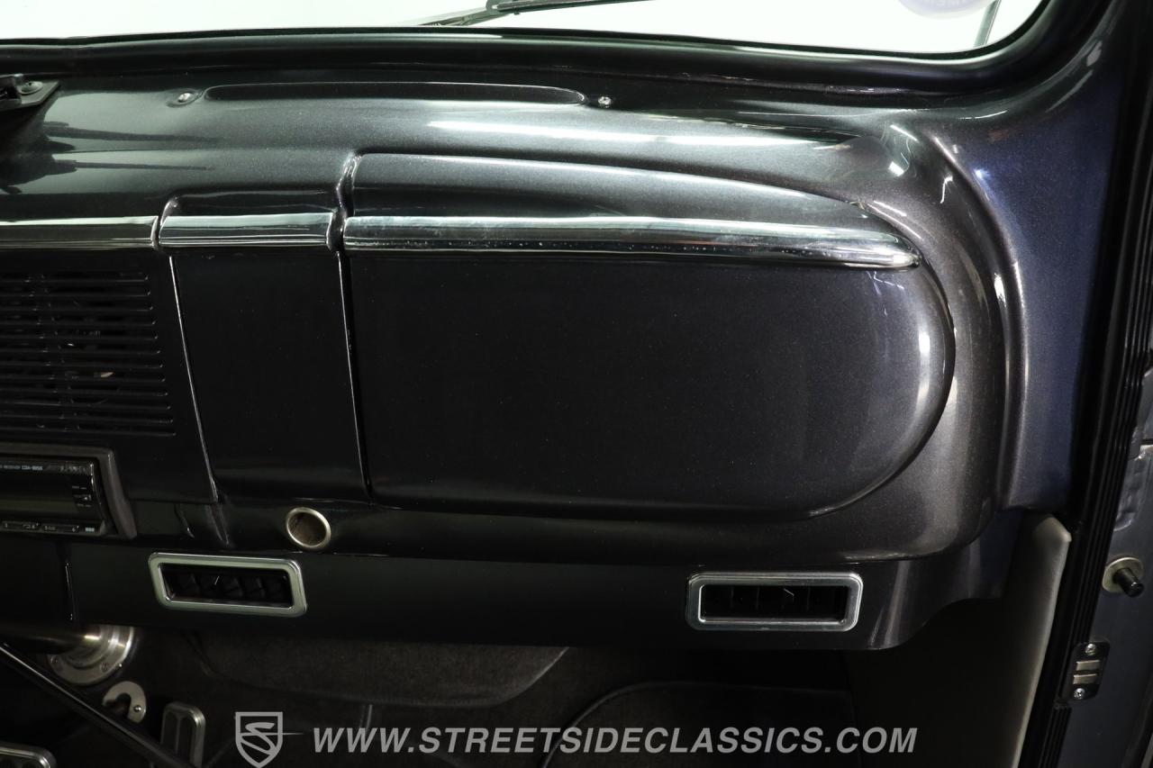 1952 Ford F-1 Restomod