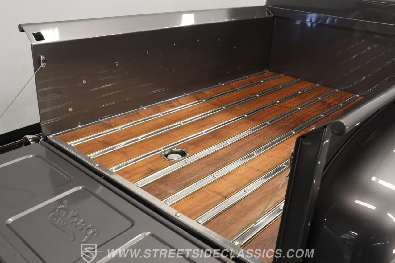 1952 Ford F-1 Restomod