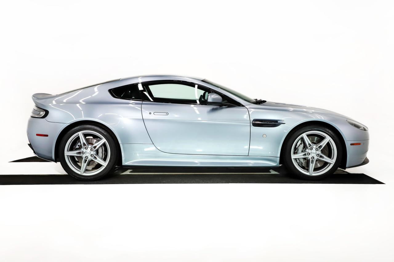 2016 Aston Martin Vantage GT