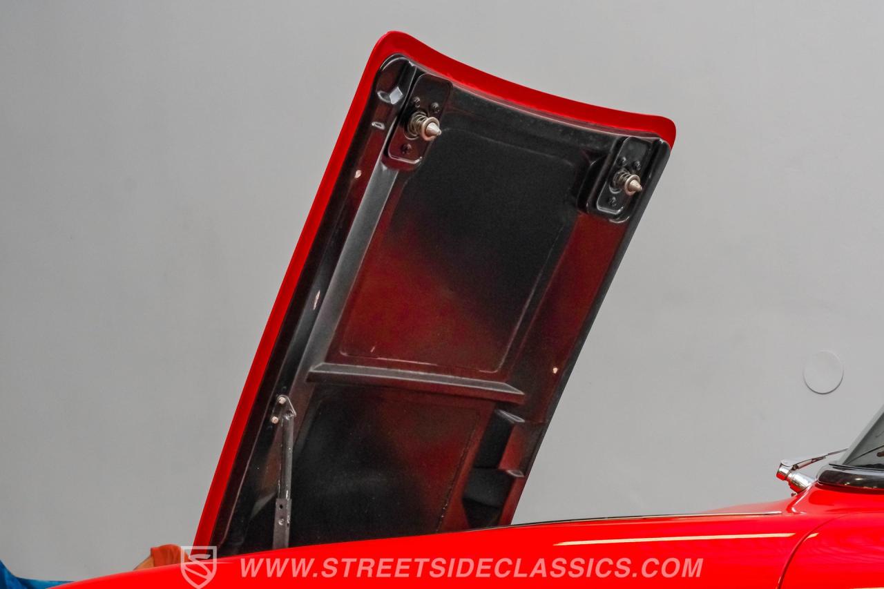 1962 Chevrolet Corvette Convertible Restomod