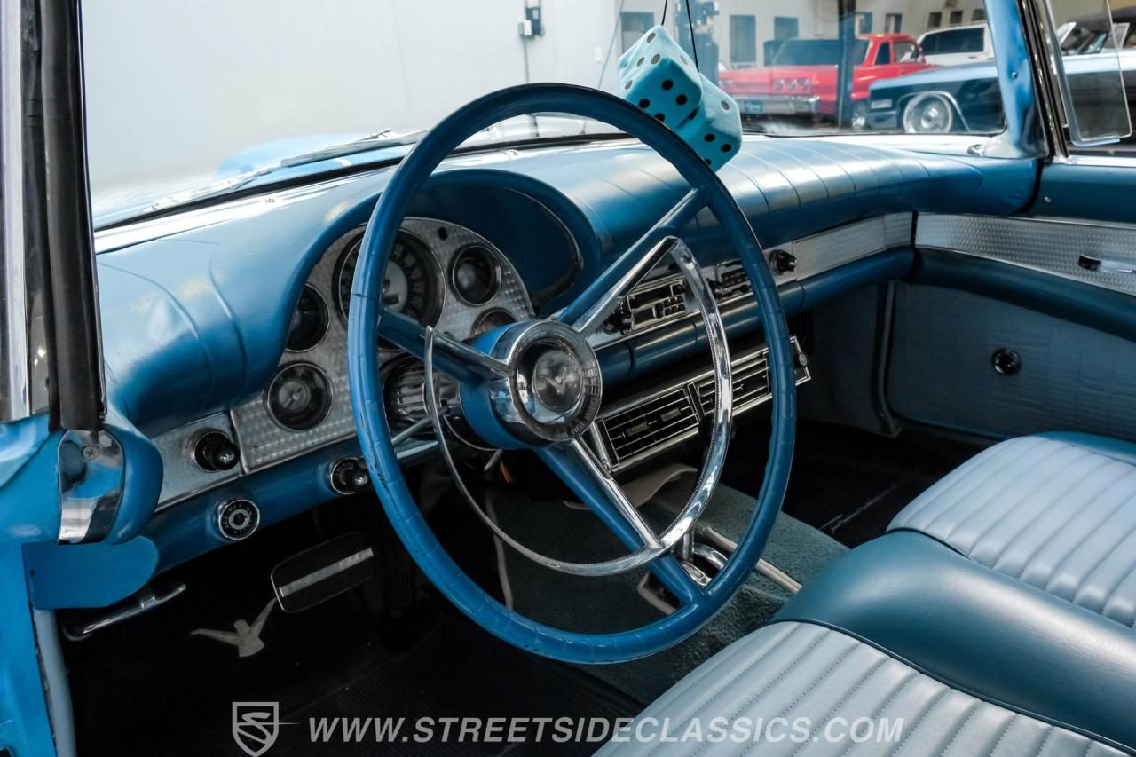 1957 Ford Thunderbird