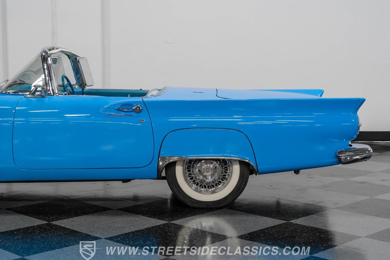 1957 Ford Thunderbird