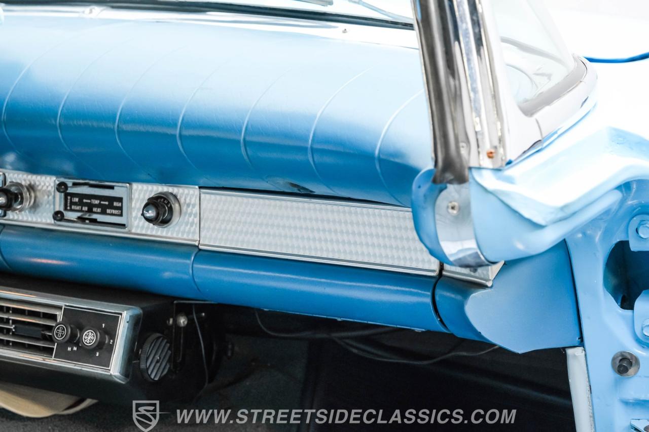 1957 Ford Thunderbird