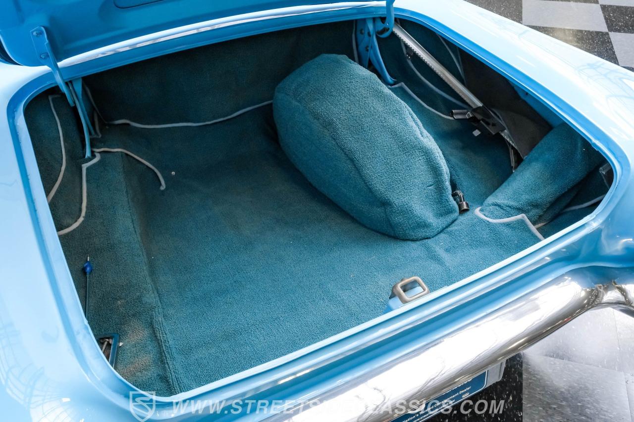 1957 Ford Thunderbird