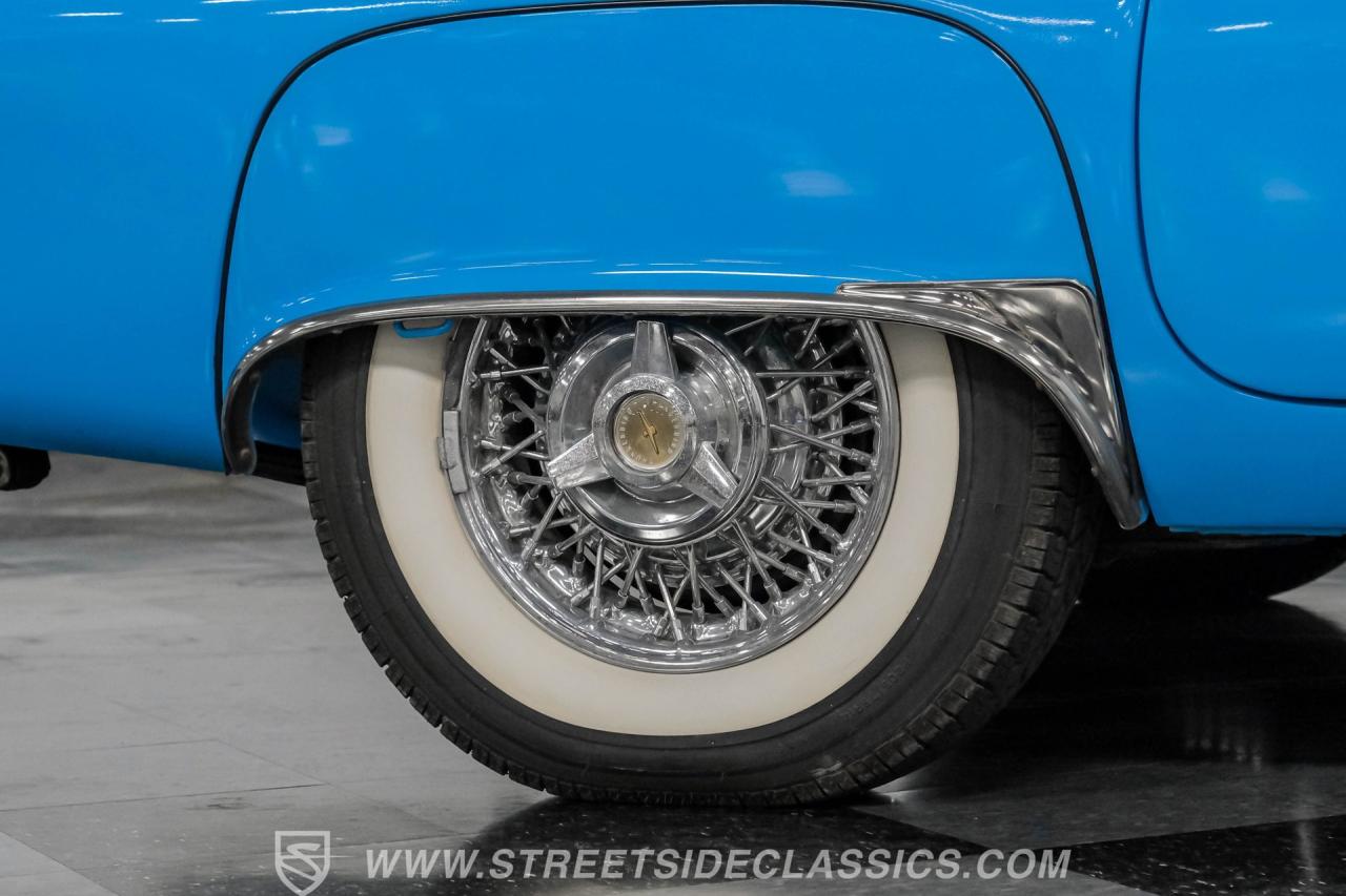 1957 Ford Thunderbird