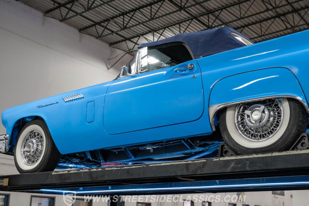 1957 Ford Thunderbird