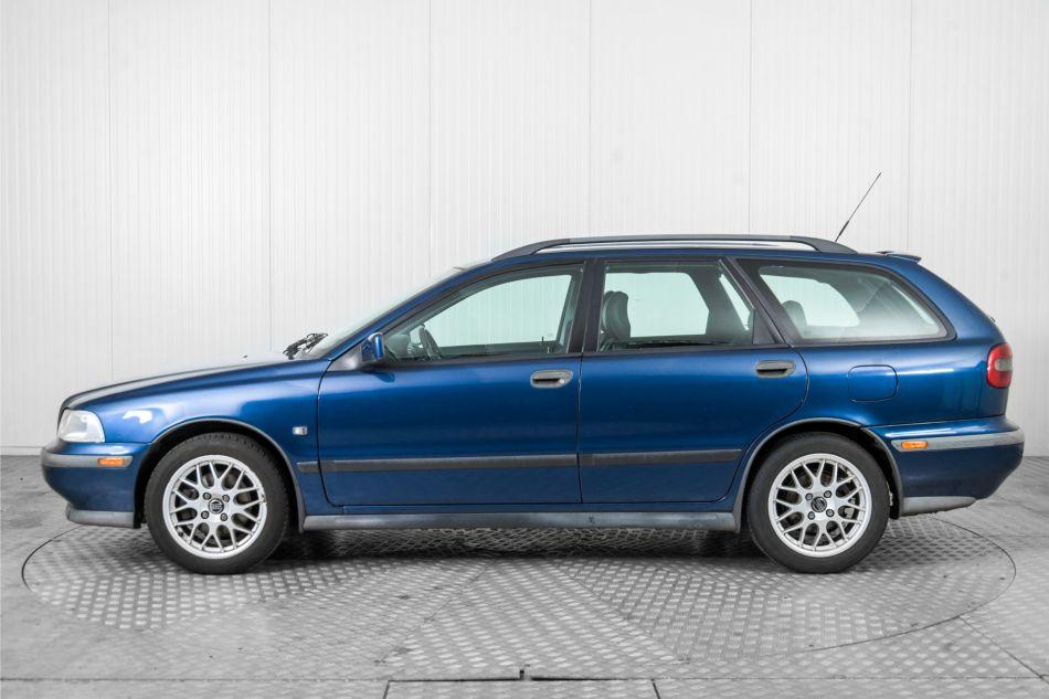 1999 Volvo V40